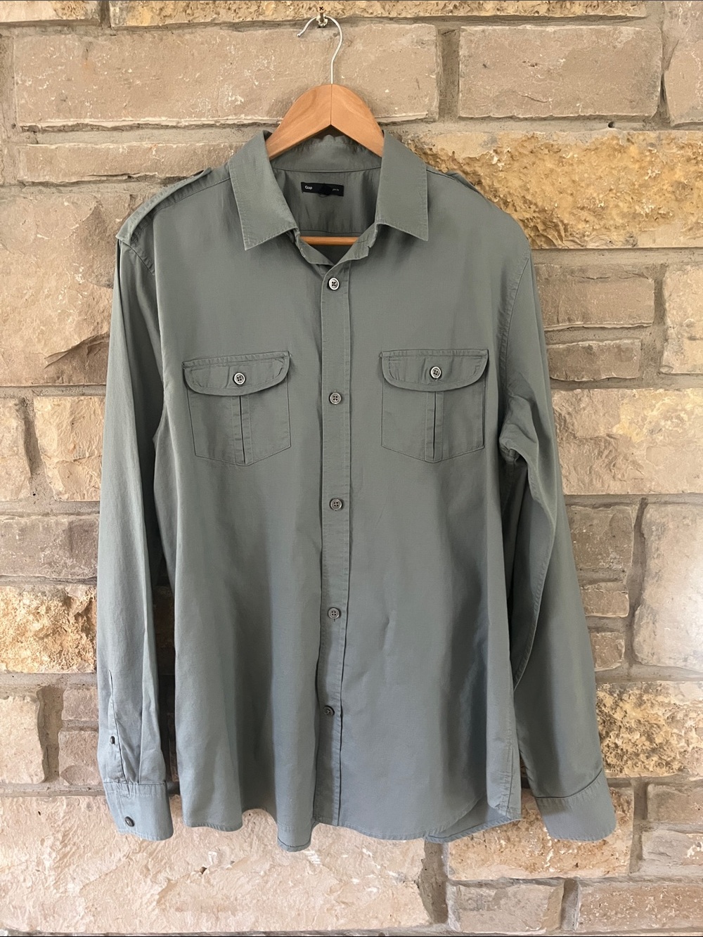 GAP Slim Fit Green Gray Button Down Shirt Size Large 100% Cotton